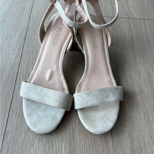 Women's Block Heel Cream Sandals